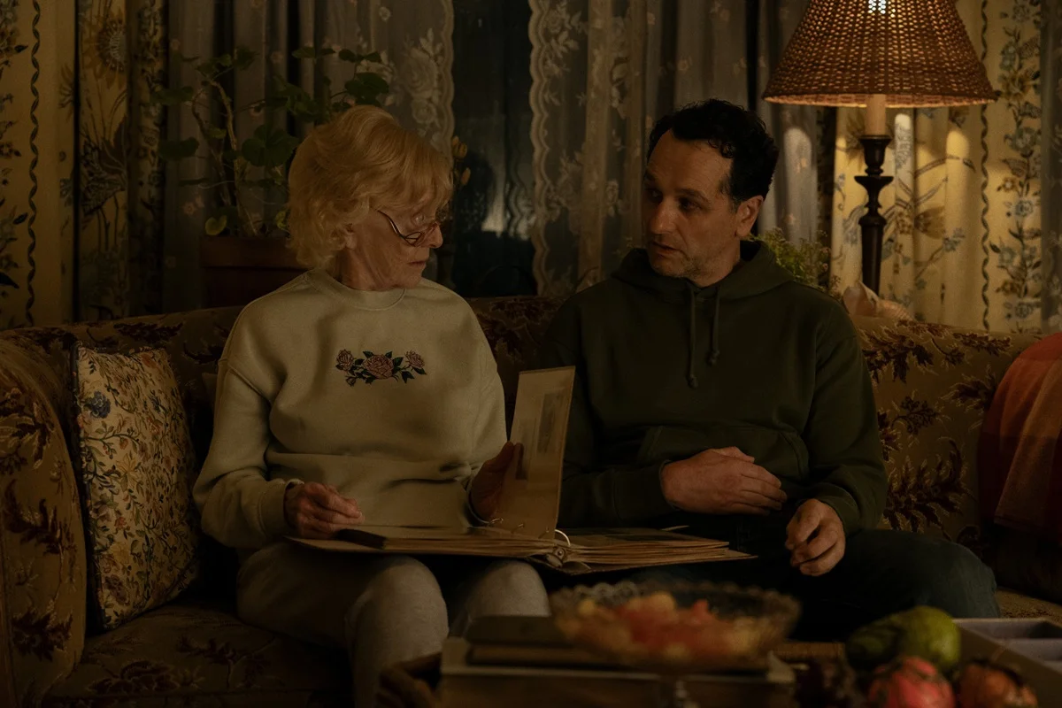 Saiba onde assistir O Segredo de Widow’s Bay, série destaque no Emmy 2026 - imagem 1 Saiba onde assistir O Segredo de Widow’s Bay, série destaque no Emmy 2026 - imagem 1