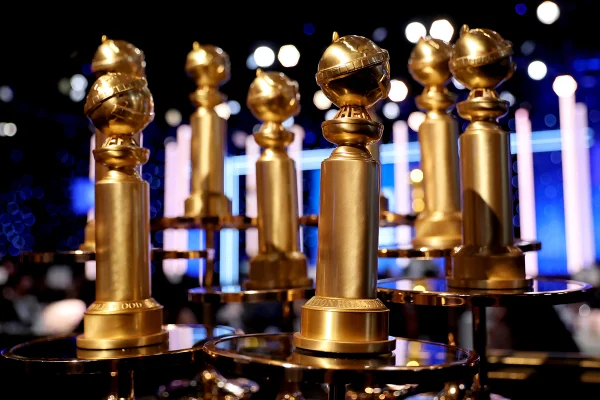 Imagem colorida de Globos de Ouro da premiação dos EUA - Metrópoles