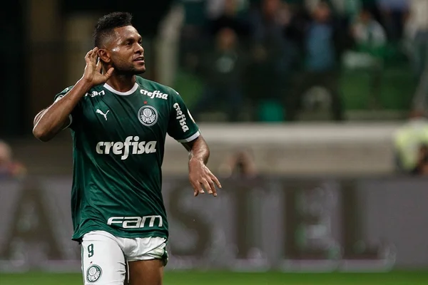 Borja espera resposta do Palmeiras para fechar com time que torce
