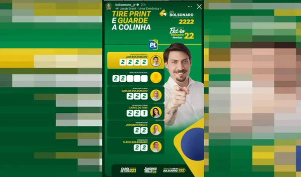 Carlos Bolsonaro exclui Jair Renan em “colinha” de votos em SC - destaque galeria Carlos Bolsonaro exclui Jair Renan em “colinha” de votos em SC - destaque galeria