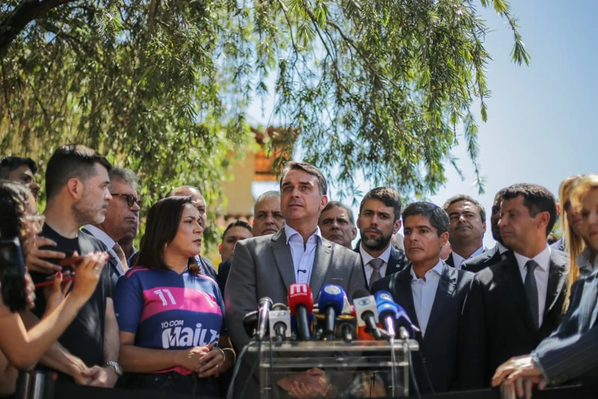 O candidato à Presidência da República se reuniu com representantes do União Brasil e do PP, no QG de campanha, em Brasília O candidato à Presidência da República se reuniu com representantes do União Brasil e do PP, no QG de campanha, em Brasília