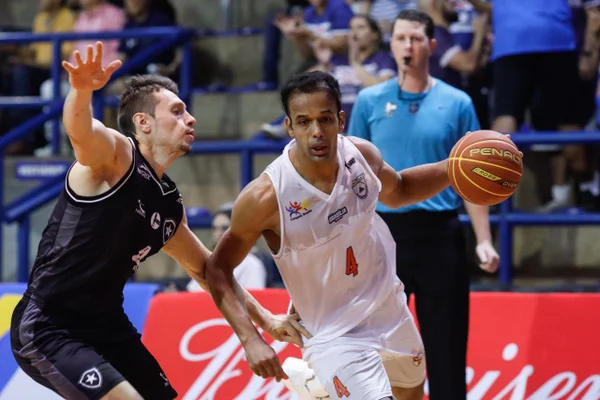 Brasília bate o Botafogo e estreia com vitória em casa no NBB 12