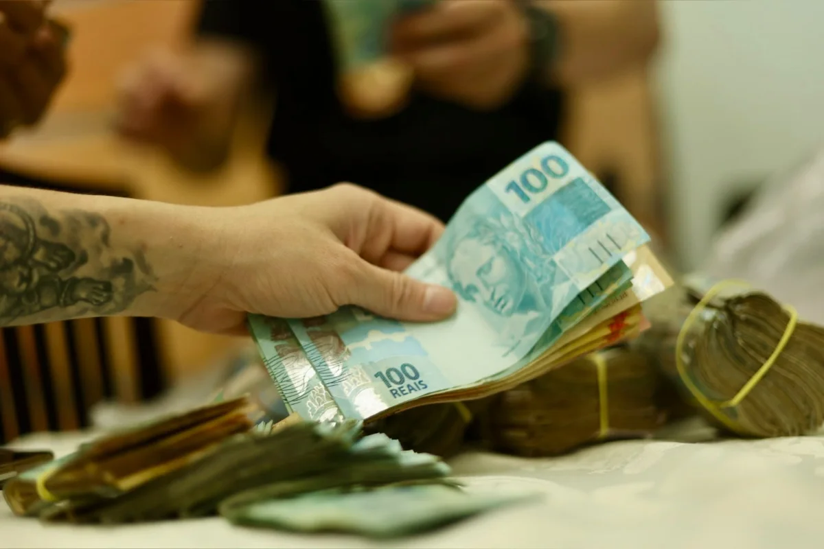 PF investiga grupo armado suspeito de furtar dendê e movimentar R$ 1 bilhão - imagem 28 PF investiga grupo armado suspeito de furtar dendê e movimentar R$ 1 bilhão - imagem 28