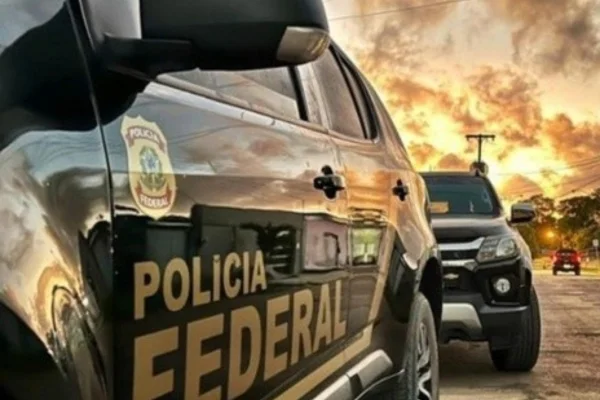 estagiario preso fraude inss senhas