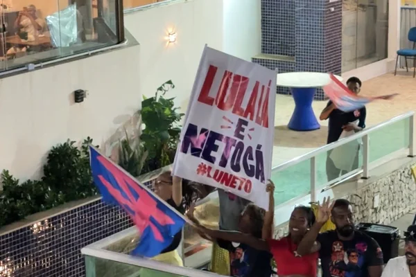 Na Bahia, Lula diz a aliados estar preocupado com crise no STF - destaque galeria Na Bahia, Lula diz a aliados estar preocupado com crise no STF - destaque galeria