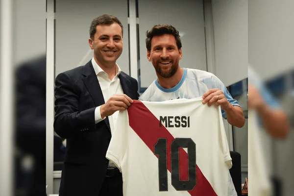 Lionel Messi é homenageado pelo River Plate