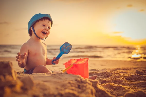 Veja seis doenças que a criança pode pegar na praia