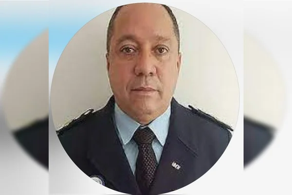 Falso Phd em quântica física Cohen