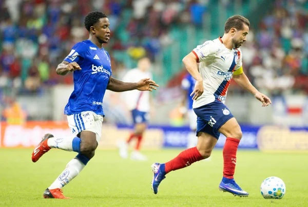 Com gol no fim, Cruzeiro vence Bahia de virada pelo Brasileirão