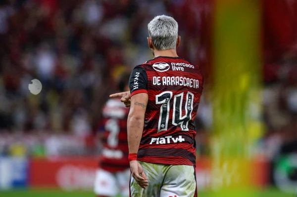 Imagem colorida de Arrascaeta, do Flamengo