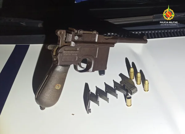 Pistola usada na Primeira Guerra Mundial é apreendida no DF