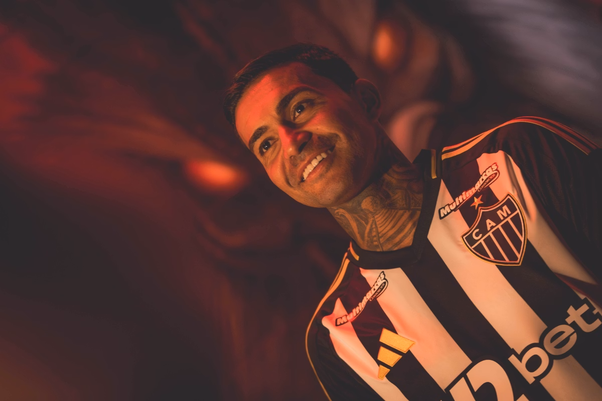 Imagem colorida do jogador Dudu