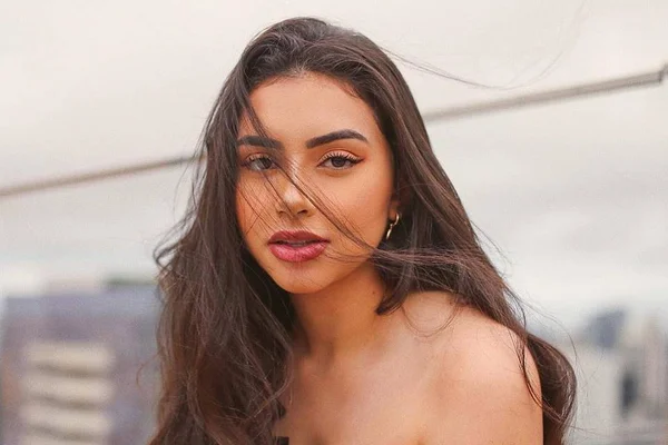 Tainá Costa