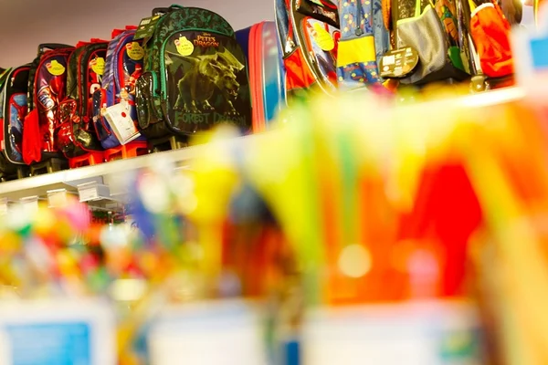 Sancionada lei do Cartão Material Escolar: alunos receberão até R$ 320