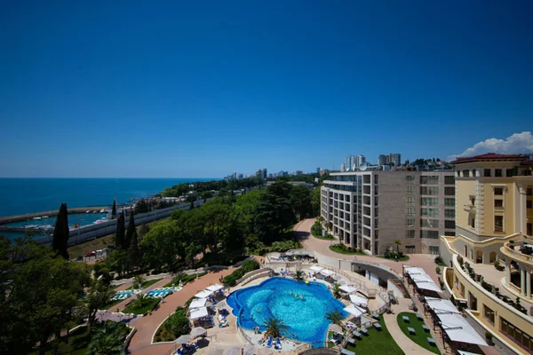 A Copa Tá Russa! – Brasil dá tchau, tchau, tchau à área VIP em Sochi