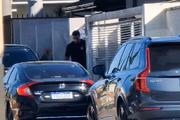 Movimentação na frente da casa do ex-presidente Jair Bolsonaro