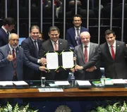 Promulgação da PEC Fim da escala 6x1 e da PEC Aposentadoria Especial para Agentes Comunitários de Saúde Promulgação da PEC Fim da escala 6x1 e da PEC Aposentadoria Especial para Agentes Comunitários de Saúde