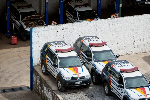 Viaturas da PM vão parar por falta de manutenção