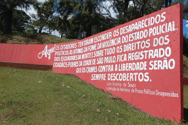 Brasil se desculpa por negligência com ossadas da vala de Perus