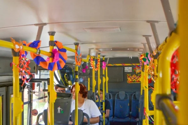 Ônibus - Metrópoles