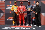 Hamilton conquistou a primeira sprint do ano, em Xangai.