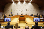 Plenário do STF reunido em sessão