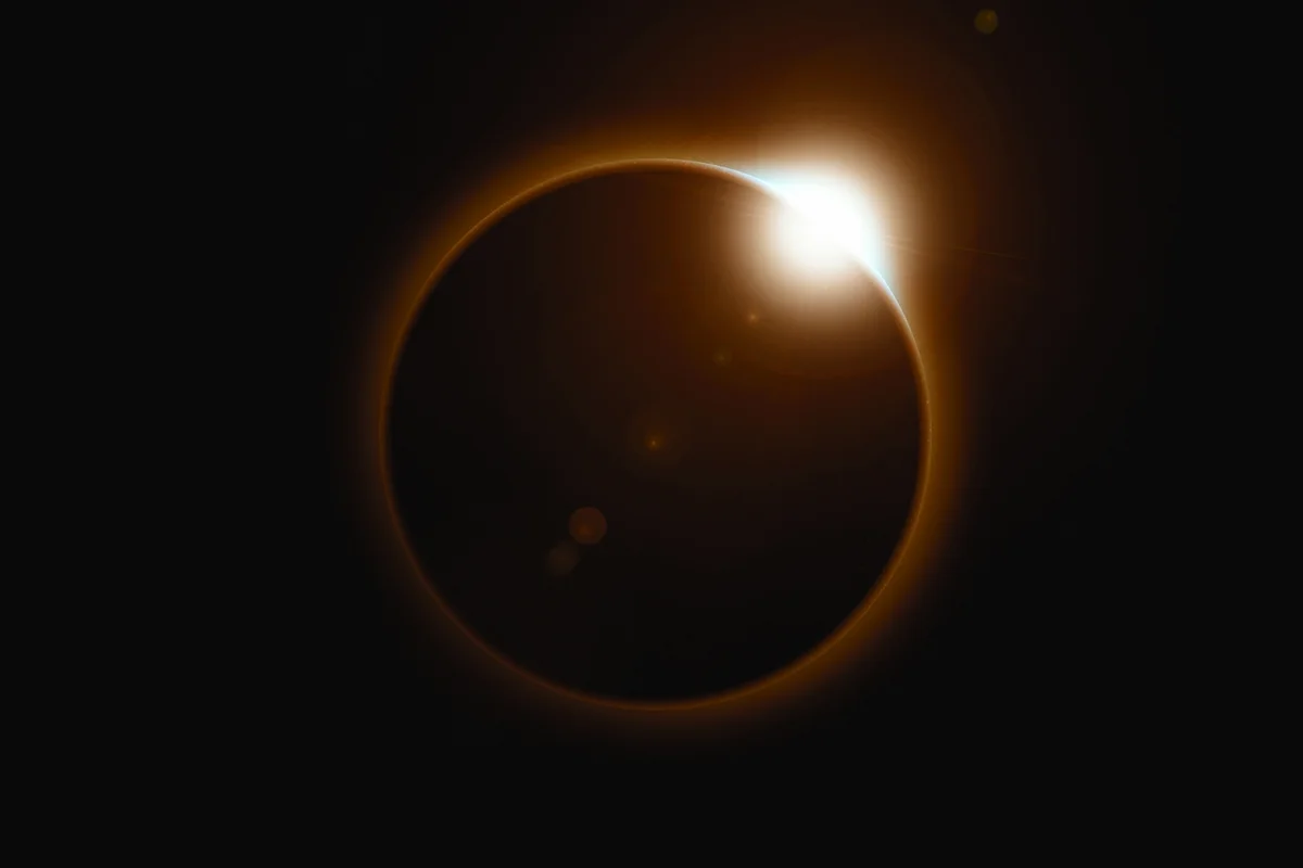 Dois eclipses e chuva de meteoros: os eventos astronômicos de agosto