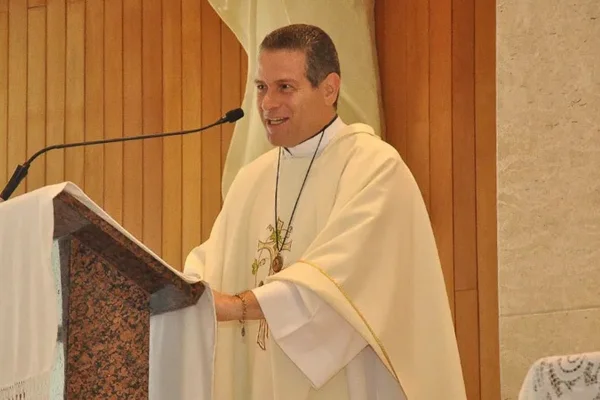 Imagem colorida mostra padre Alexandre Paciolli, que foi preso por importunação sexual e estupro - Metropóles
