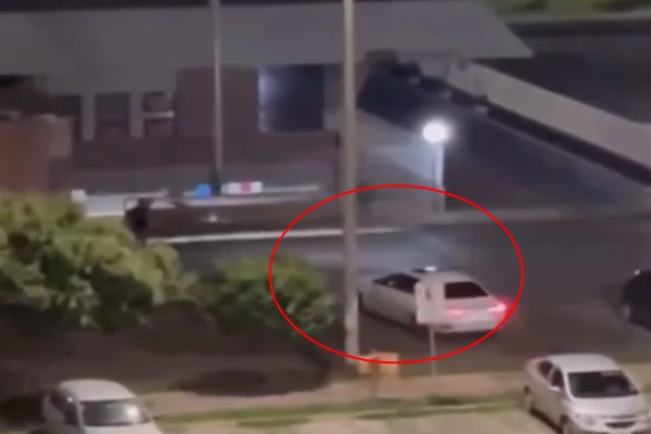 Motoristas aceleram e dão cavalo de pau em rua de Águas Claras