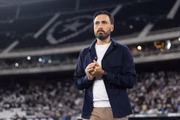 O Botafogo se destaca com o novo técnico, Davide Ancelotti