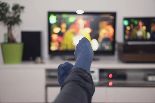 Feriadão: a série ideal para cada signo do zodíaco maratonar