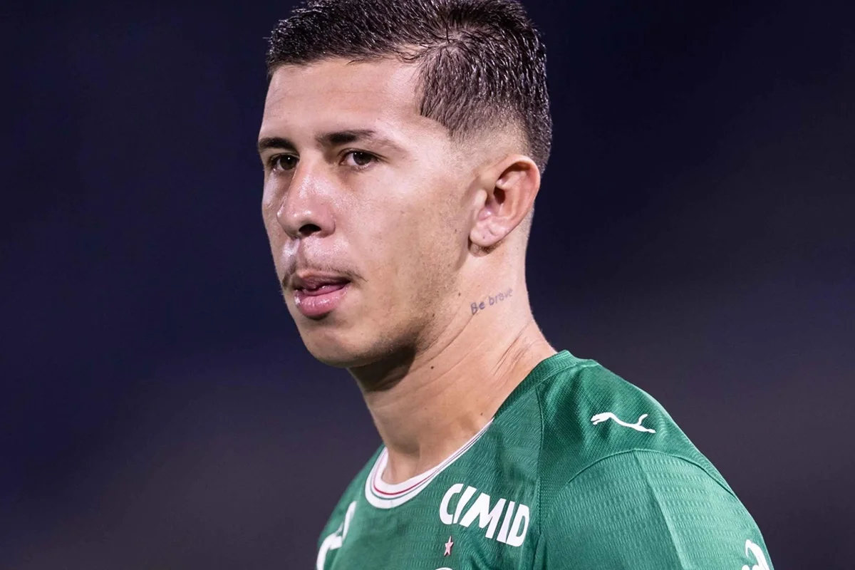 Felipe Teresa, do Palmeiras, reage após ser acusado de agressão contra a ex Felipe Teresa, do Palmeiras, reage após ser acusado de agressão contra a ex