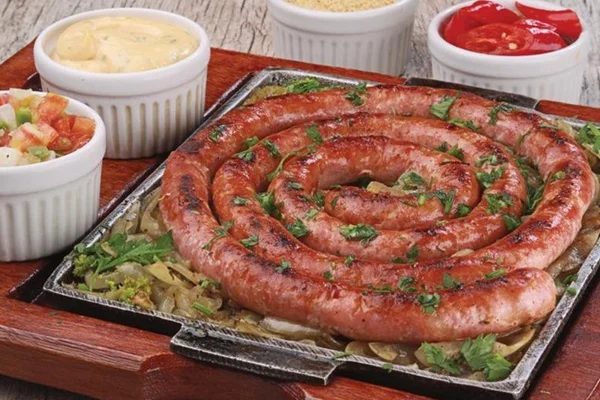 DF: homem que quebrou o dente ao comer linguiça será indenizado