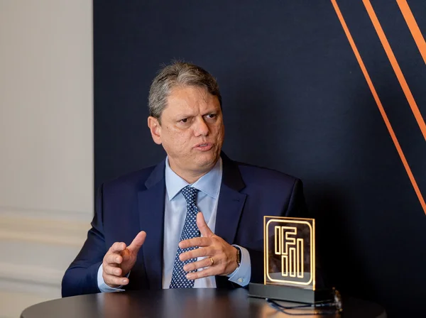 Tarcísio de Freitas