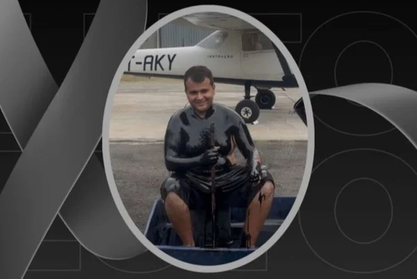 Imagem colorida de instrutor morto em acidente aéreo. Metrópoles
