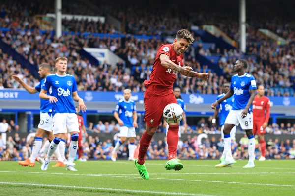 Liverpool falha nas finalizações e fica no 0 x 0 com Everton no Inglês