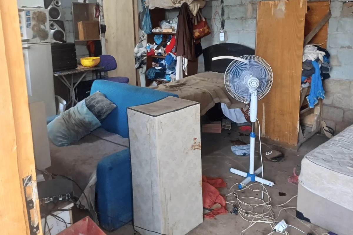 Homem é preso após esfaquear e dar pauladas nos próprios pais na Grande SP - imagem 3 Homem é preso após esfaquear e dar pauladas nos próprios pais na Grande SP - imagem 3