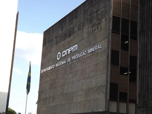 Temer nomeia diretores da nova Agência Nacional de Mineração