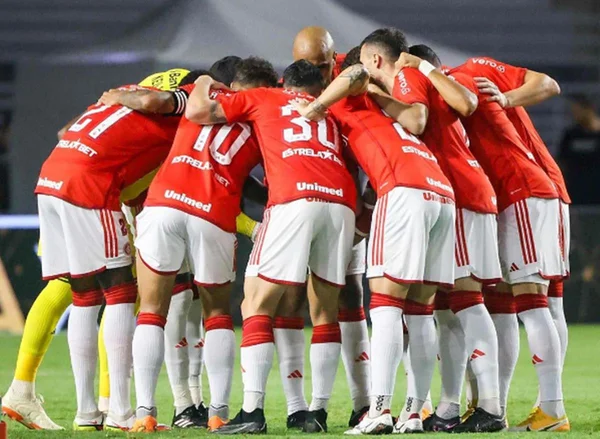 Nos pênaltis, Internacional bate CSA e garante vaga nas oitavas