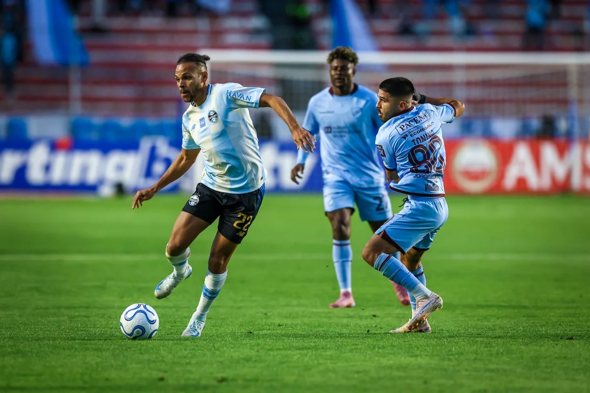 Bolívar e Grêmio se enfrentaram pela Sul-Americana Bolívar e Grêmio se enfrentaram pela Sul-Americana