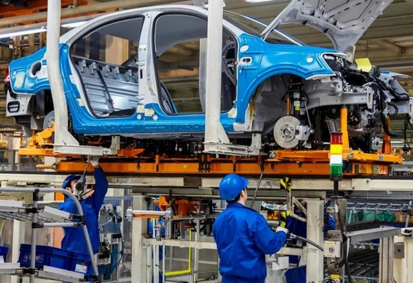 Redução de IPI e guerra: um afago e um coice na indústria de carros