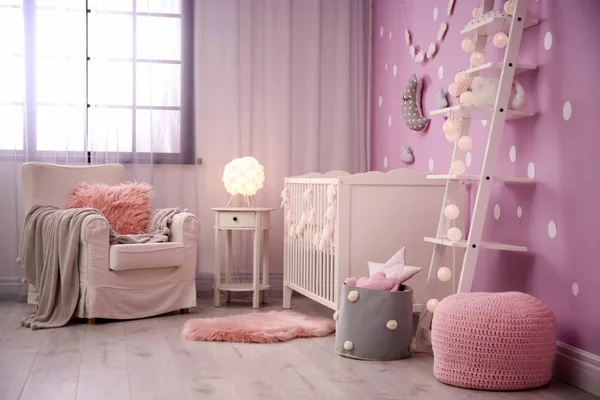 Grávida? Veja 25 inspirações de decoração para quartos de meninas