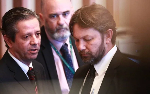 Joe Valle diz estar desmotivado horas após ser anunciado para o Senado