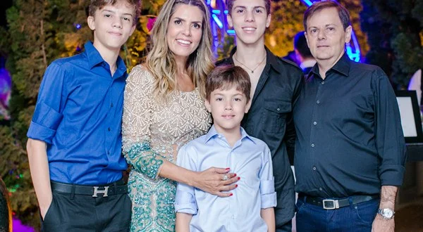 Monica Haddad celebra aniversário com festa no Lago Sul