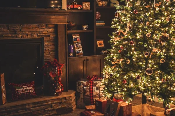 Fazer teste de Covid-19 antes de encontrar a família no Natal é boa ideia?