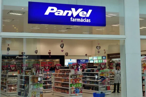 Fachada farmácia Panvel
