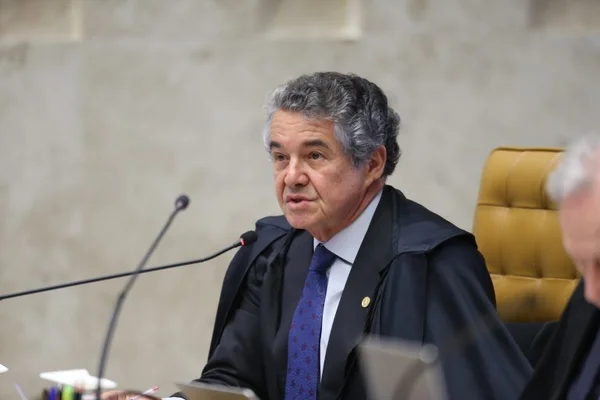 Marco Aurélio admite revisão de afastamento de Aécio pelo Senado
