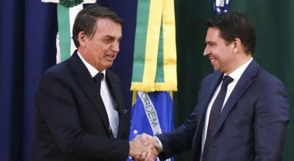 Abin paralela de Bolsonaro buscava ganho político para Ramagem, diz PF