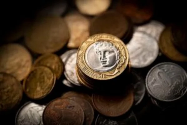 Dívida pública federal atingiu R$ 8,7 trilhões em abril de 2026