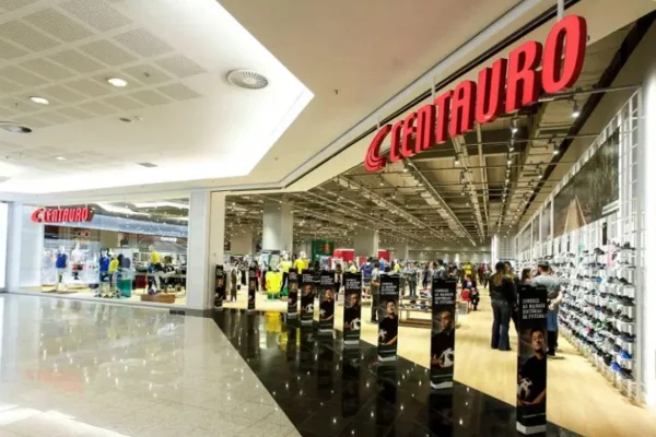 Imagem de loja da Centauro em shopping - Metrópoles